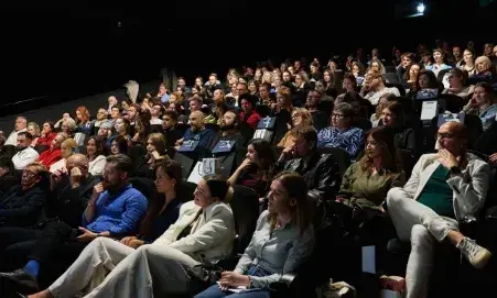 Uczestnicy wydarzenia &bdquo;Kino i Architektura&rdquo; w Warszawie